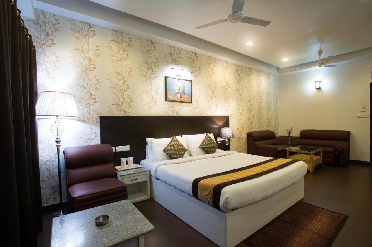 Hotel Central Park 실리구리 외부 사진